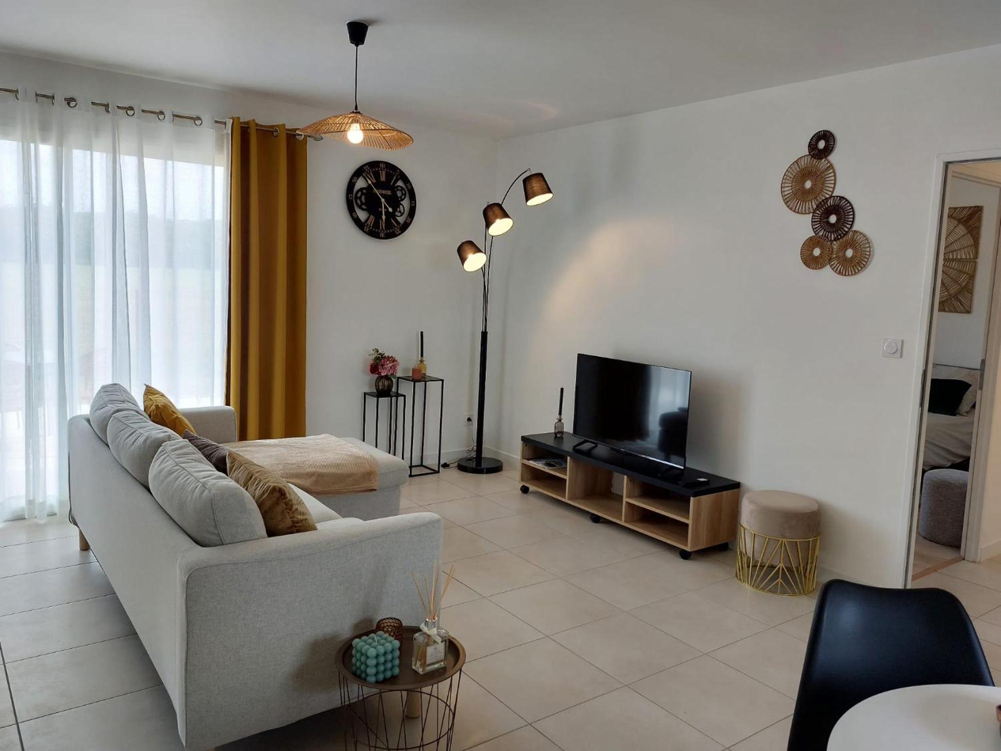 Maison Neuve A Bessens Luaran gambar